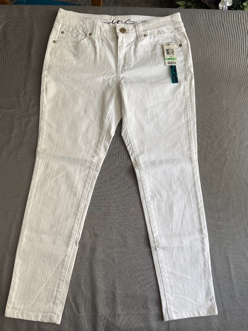 New INC White Skinny Jeans 8 Petite